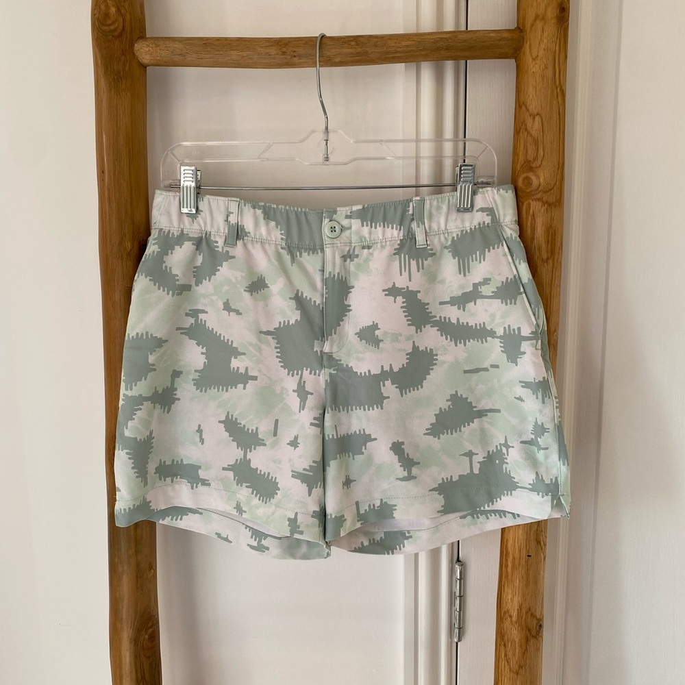 Under Armour Green Links Stretch Performance Golf Athletic Short Women’s Sz 8